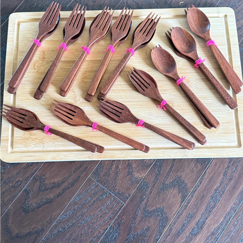 Set of 12 Wooden Dining Utensil Set